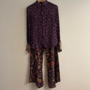 Boutique blouse and pants pair